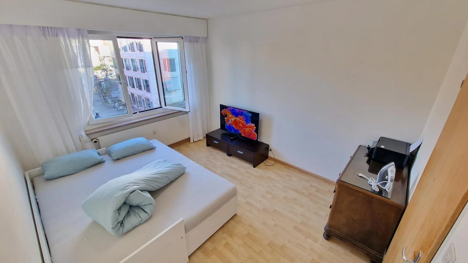 Daire City Vibes Basel-Tolle Moeblierte Wohnung